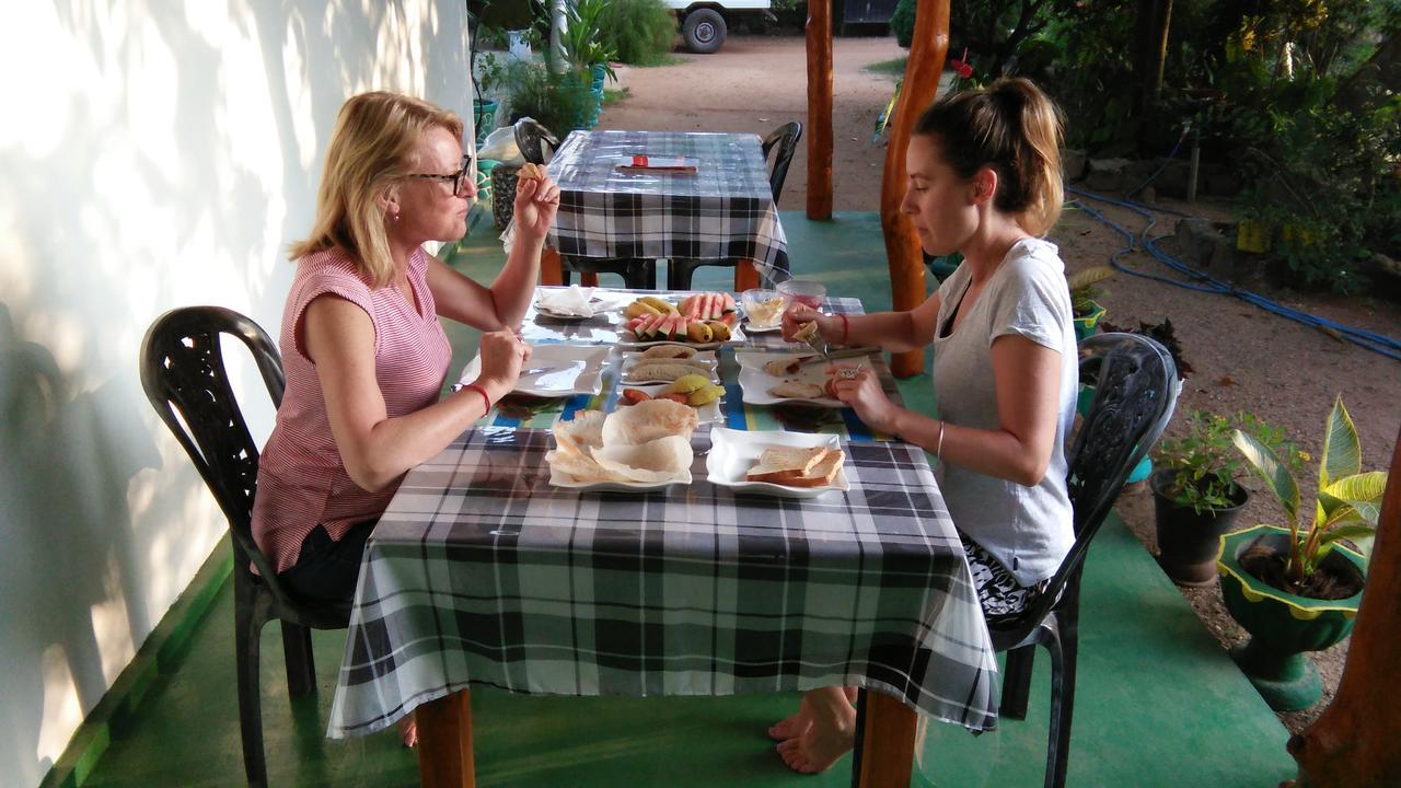 Amaya River Side Homestay シギリヤ エクステリア 写真