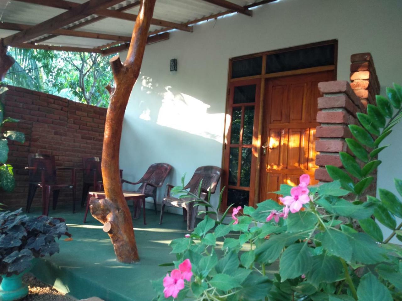 Amaya River Side Homestay シギリヤ エクステリア 写真